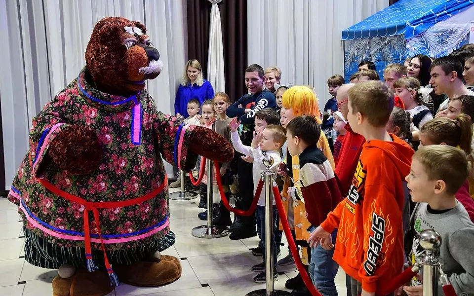 Стало известно, когда в Барнауле пройдут новогодние елки для школьников