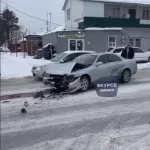 Две легковушки разбились в ДТП на барнаульском перекрестке