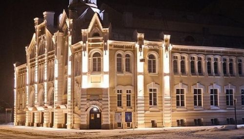 Исторические здания Бийска украсили уникальной подсветкой