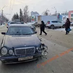 Легковушки не поделили перекресток в центре Барнаула