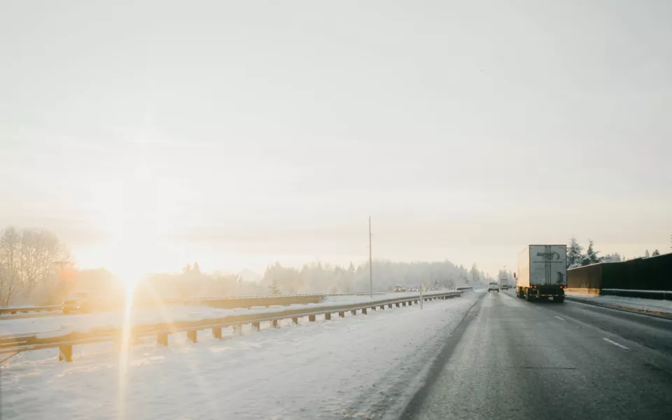 Алтайских водителей предупредили об опасности на дорогах 8 марта