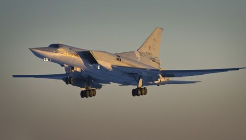Состояние пострадавшего при крушении Ту-22М3 оценили в Минобороны