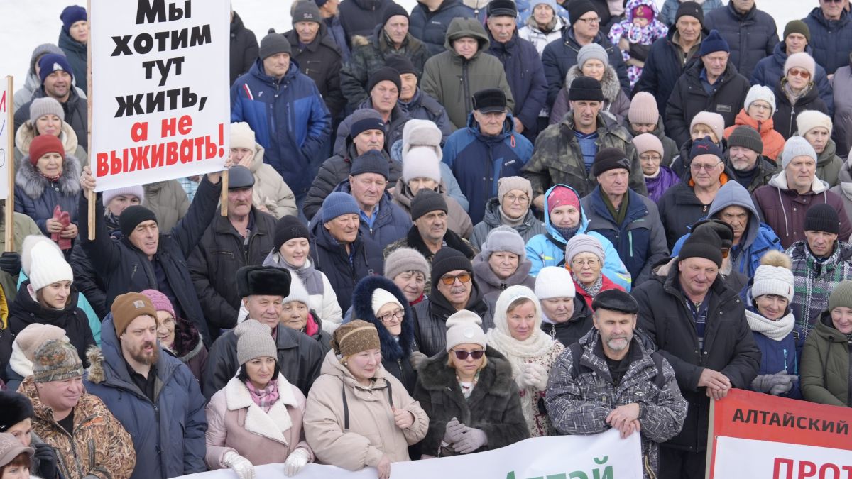 Митинг против золотодобычи в Солонешенском районе