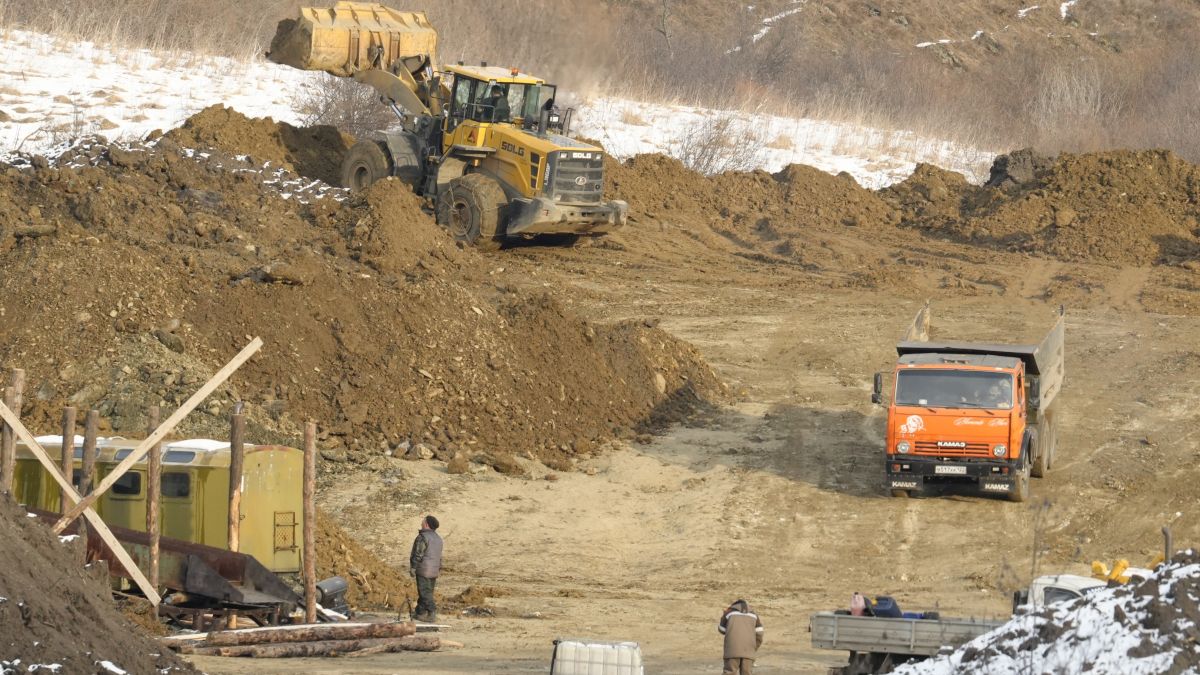 Работа техники в Солонешенском районе