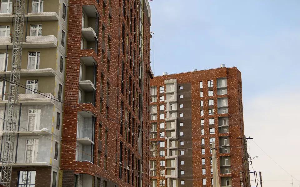 Подъезды, где хочется петь: репортаж с главной строительной сцены Opera residence