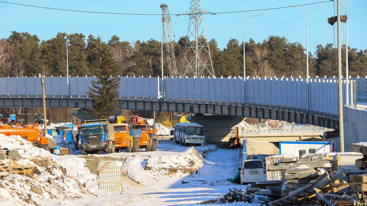 Строительство транспортной развязки на Змеиногорском тракте. Декабрь 2024 года