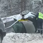 На Змеиногорском тракте в Барнауле перевернулось авто частной охраны