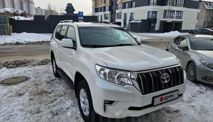 Надежный и беспроблемный Land Cruiser Prado продают за 4,9 млн рублей в Барнауле