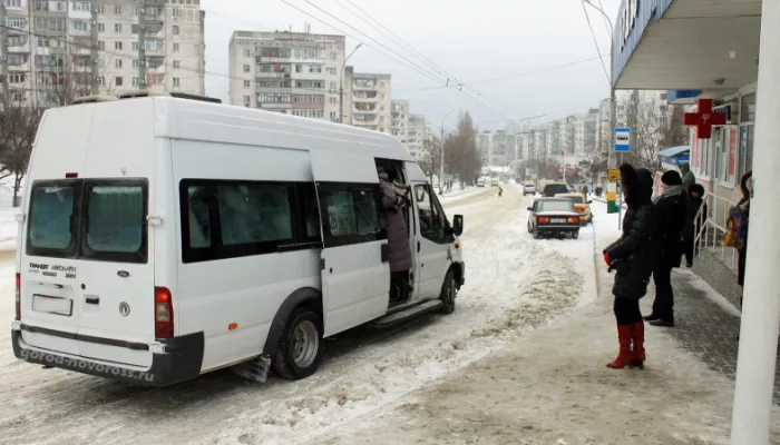 Барнаульцы пожаловались на невозможность уехать на маршрутках из-за рейдов