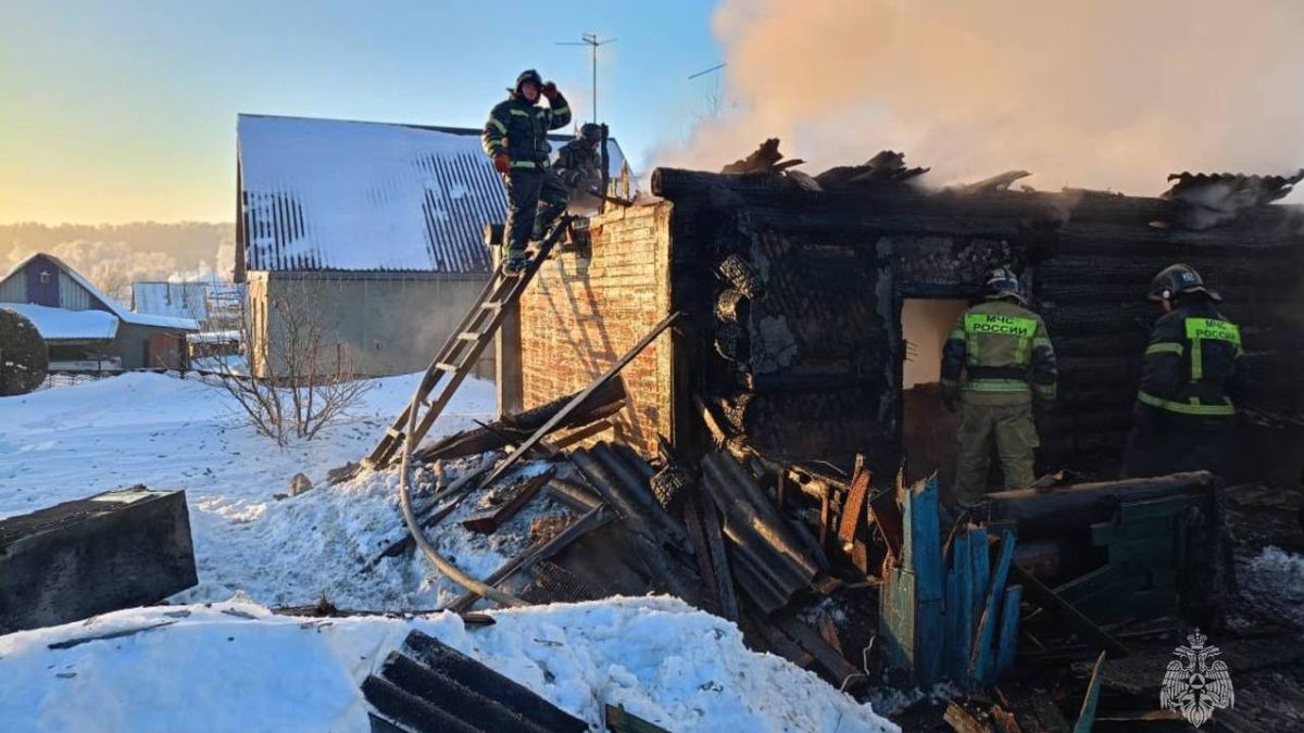 Ликвидация пожара в Первомайском районе