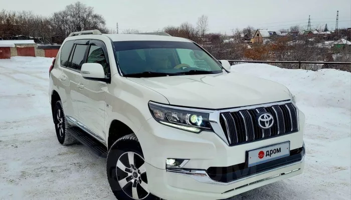 Land Cruiser Prado c кожаным салоном продают за 8,5 млн рублей в Барнауле