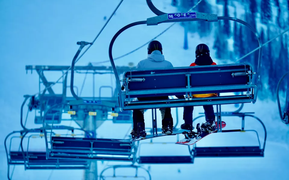 Легендарный бар в Шерегеше закрыли после сообщений о массовых отравлениях