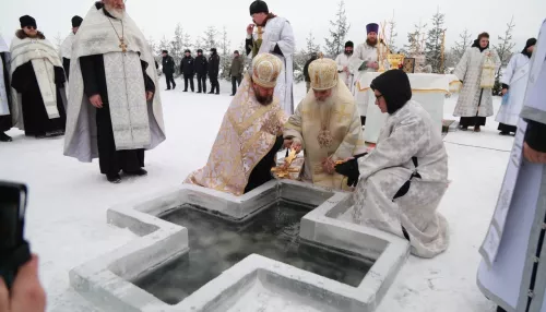 Правда ли крещенская вода целебная и может смывать грехи: что надо знать