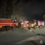 В алтайском ЗАТО Сибирский произошел крупный пожар в ангаре с дорожной техникой