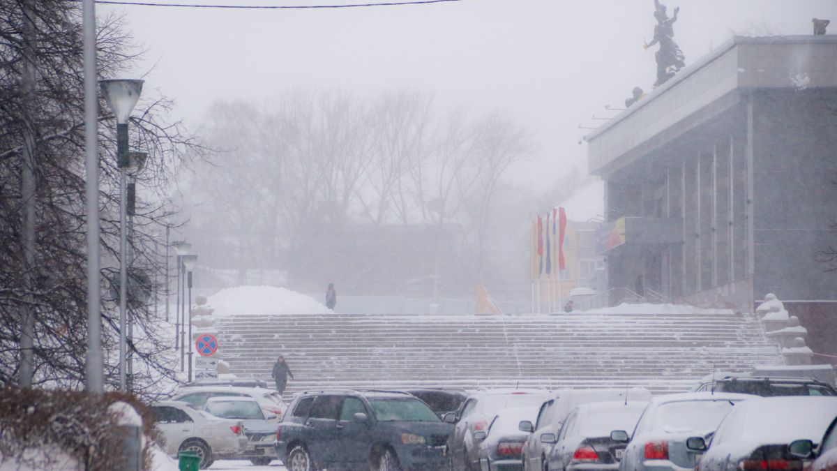 Погода в Барнауле, метель, зима