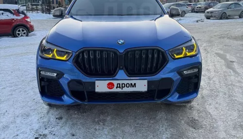 Синий BMW X6 в бронепленке продают в Барнауле за 7,9 млн рублей. Фото