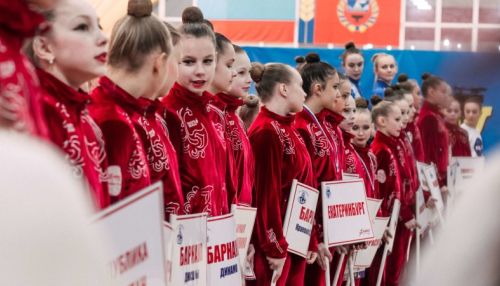 Парад открытия Кубок губернатора по художественной гимнастикепрошел в Барнауле