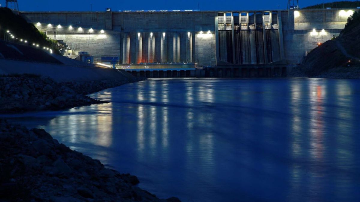 Бурейская ГЭС вышла на штатный режим работы после обрушения сопки