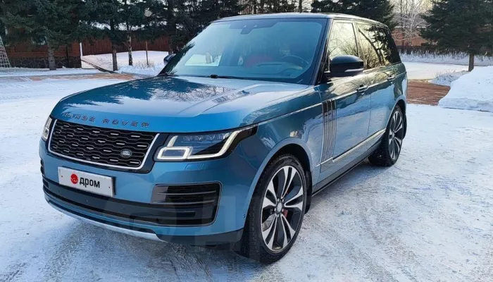 Мощный синий Land Rover продают за 15 млн рублей в Барнауле. Фото