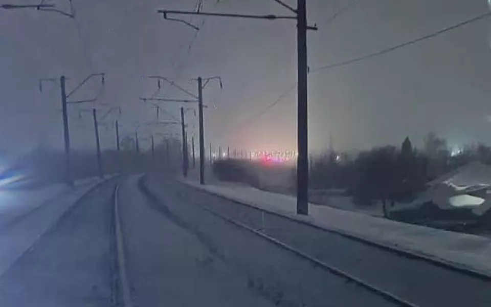 Поезд насмерть сбил мужчину в Заринске Алтайского края