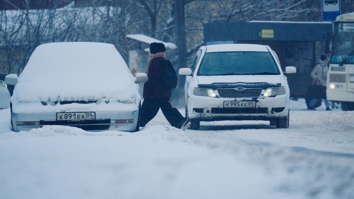 Горно-Алтайск. Зима. Снег