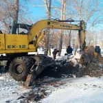 В Славгороде устраняют очередную аварию на магистральном водопроводе