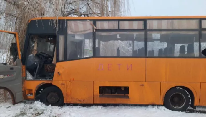 В Запорожской области дрон ВСУ атаковал школьный автобус: пострадали дети