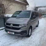 Volkswagen с бронированным кузовом продают за 6 млн рублей в Горно-Алтайске. Фото