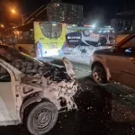 В Барнауле легковушка легла на крышу в результате серьезного ДТП на улице Малахова