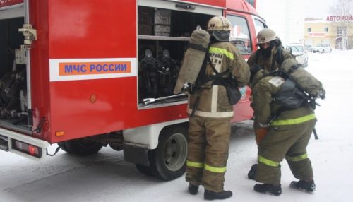 Жильцов дома эвакуировали в Барнауле из-за угрозы взрыва