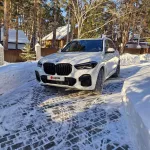 BMW X5 в бронепленке и керамике продают за 8,6 млн рублей в Барнауле. Фото