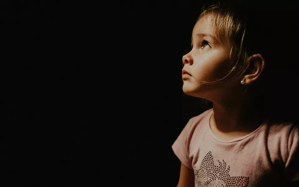 У семьи из Новоалтайска изъяли детей из-за побоев и истязания