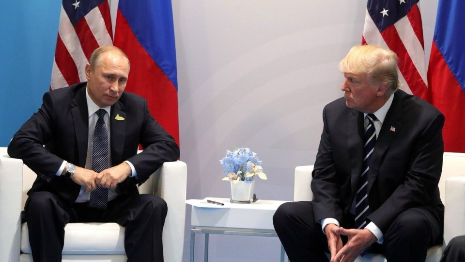 Владимир Путин и Дональд Трамп. 2017 год Владимир Путин и Дональд Трамп. 2017 год