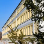 Путин отметил трех барнаульцев государственными наградами и званиями
