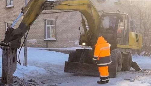 Две коммунальные аварии из трех устранены в Барнауле 8 февраля