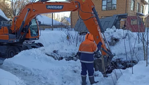 Полсотни частных домов остались без холодной воды из-за аварии в Барнауле