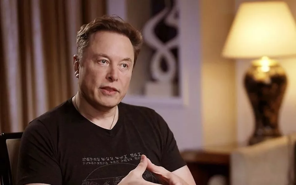 Илон Маск больше не самый богатый человек в мире. Кто его сместил