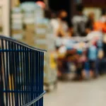 Центнеры серой мясной продукции и тысячи опасных консервов изъяли в Алтайском крае