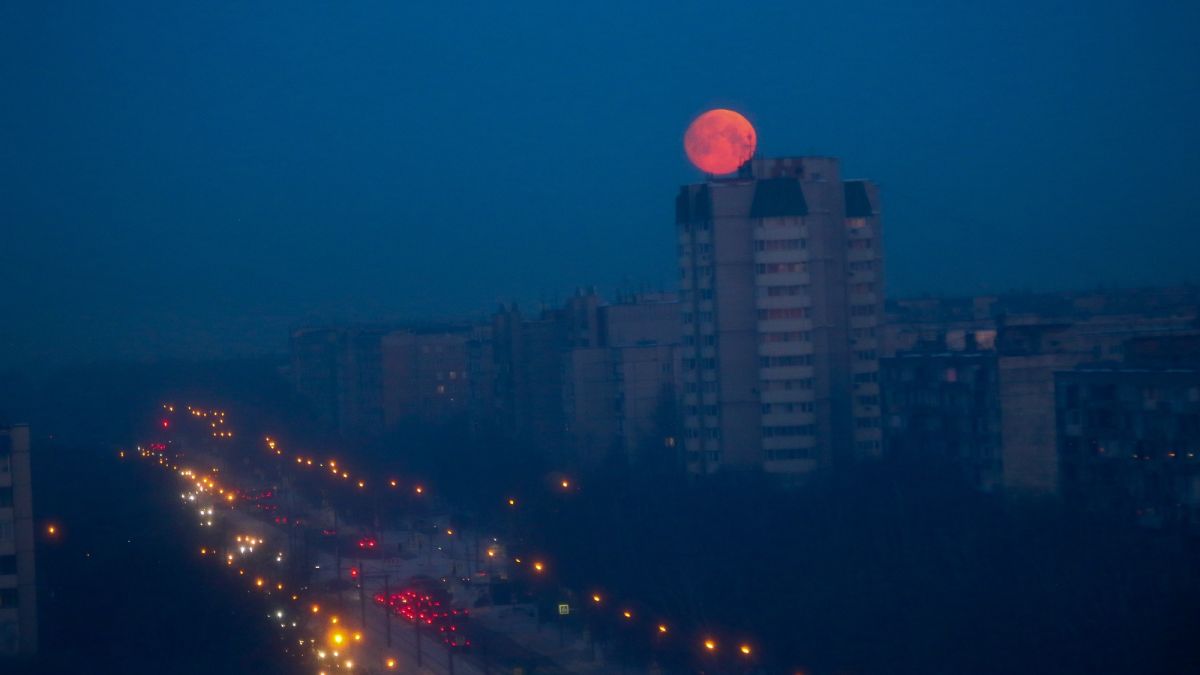 Кровавая Луна над Барнаулом