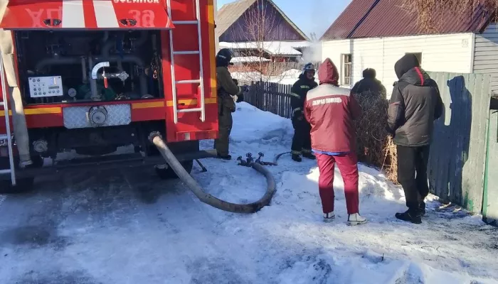 Житель Заринска насмерть отравился дымом при пожаре в доме