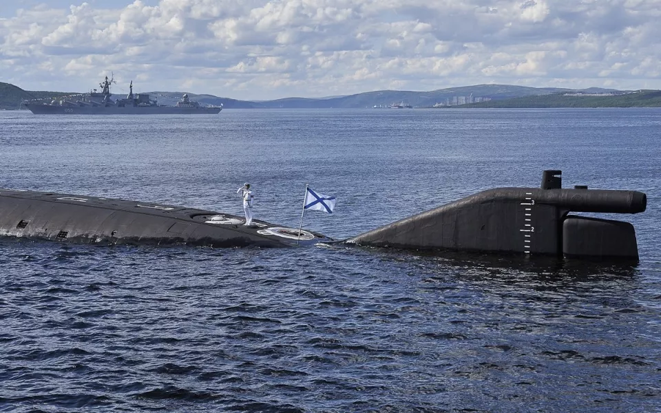 Море по колено: поздравления с Днем Военно-морского флота в стихах и прозе