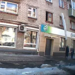 Возбуждено уголовное дело по факту падения глыбы льда на девочку в Барнауле