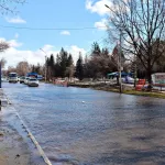 Фотограф показал масштабы коммунального потопа в Бийске