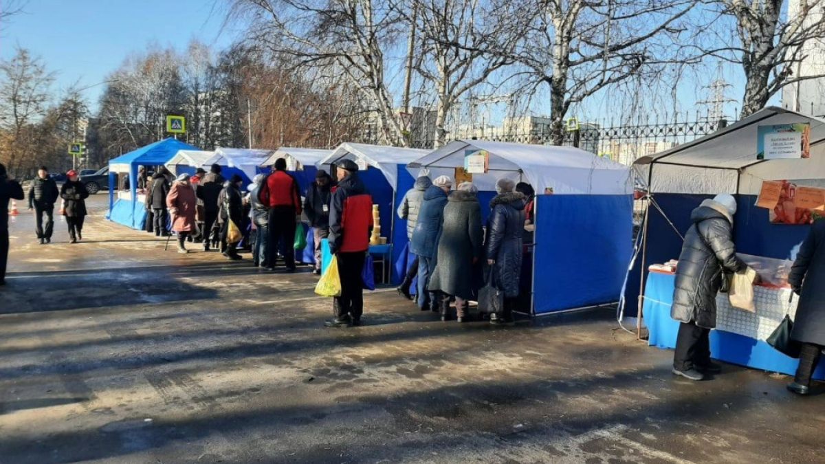 Продовольственная ярмарка в Барнауле