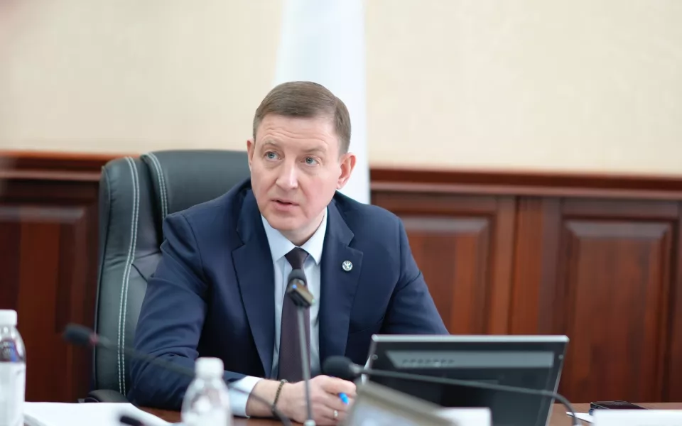 Турчак рассказал о планах исправления ситуации с мусорным коллапсом на Алтае