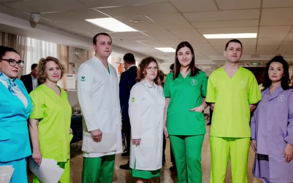 У медиков в Алтайском крае появится единая форма одежды