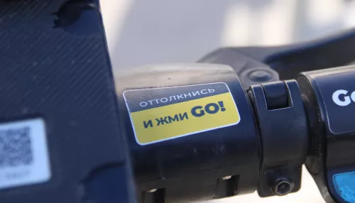 Газель сбила курьера на электросамокате в Барнауле