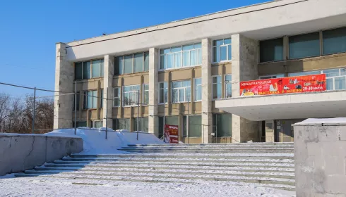 Мотор в капитале: в Барнауле переделывают крупнейший в городе дворец культуры. Фото