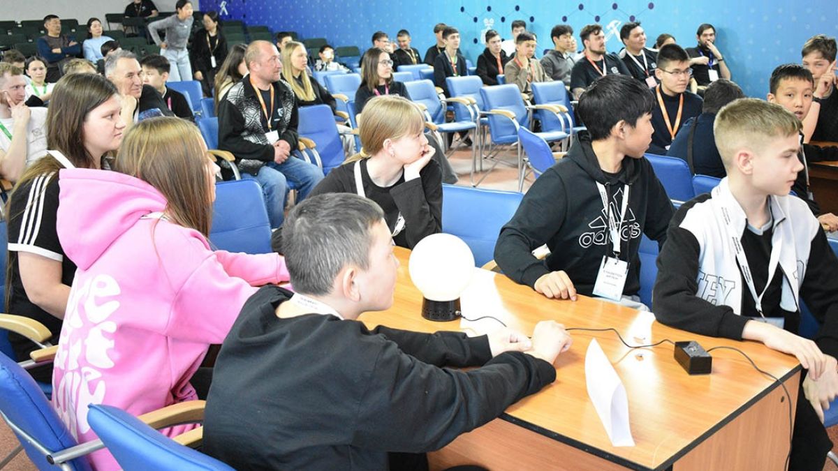 Весенние "Инженерные каникулы" в детском технопарке "Кванториум-04" в Горно-Алтайске