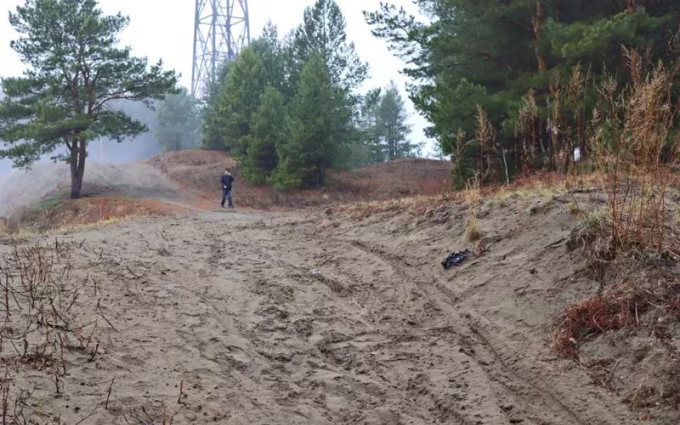 Бийчане начали сезонную войну с мотоциклистами в лесу на АБ